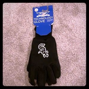 Chicago White Sox Technology Gloves L/XL